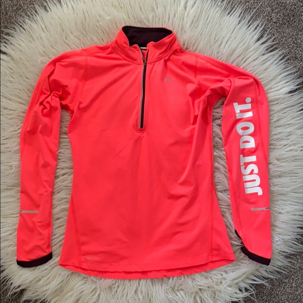 Women’s Nike 1/4 Zip pullover